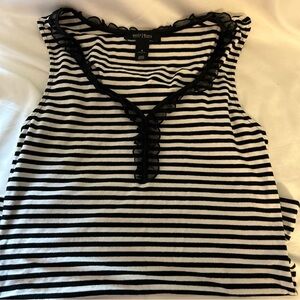 White House Black Market Black and White Striped Tank Top sleeveless medium